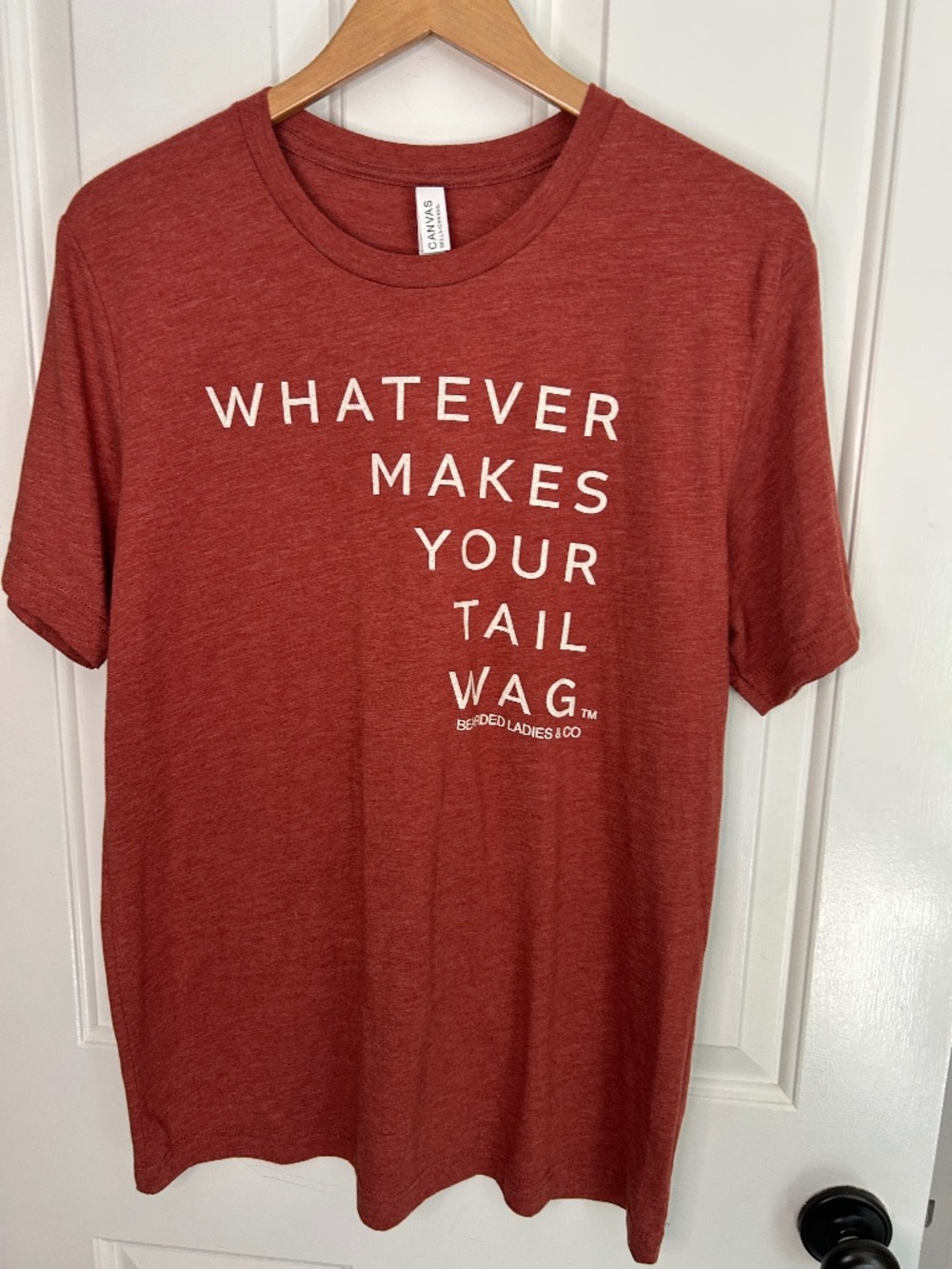 Bearded Ladies - Whatever makes your tail wag t-shirt - Dog and Pet friendly - L
